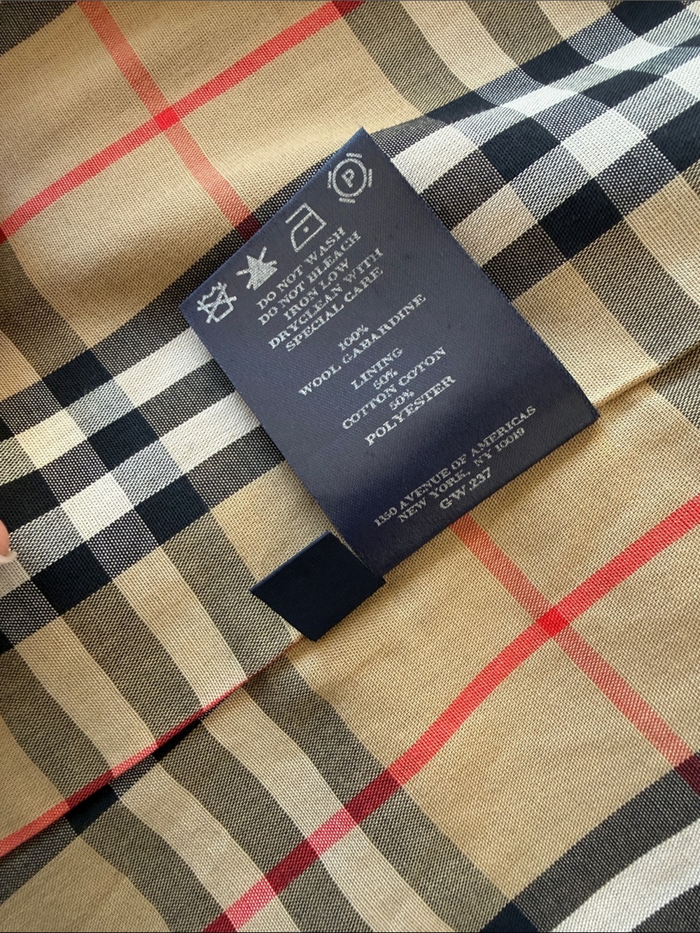 Burberry coat with hood - Picture 7 of 8